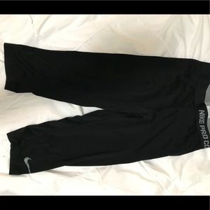 Nike cropped leggings